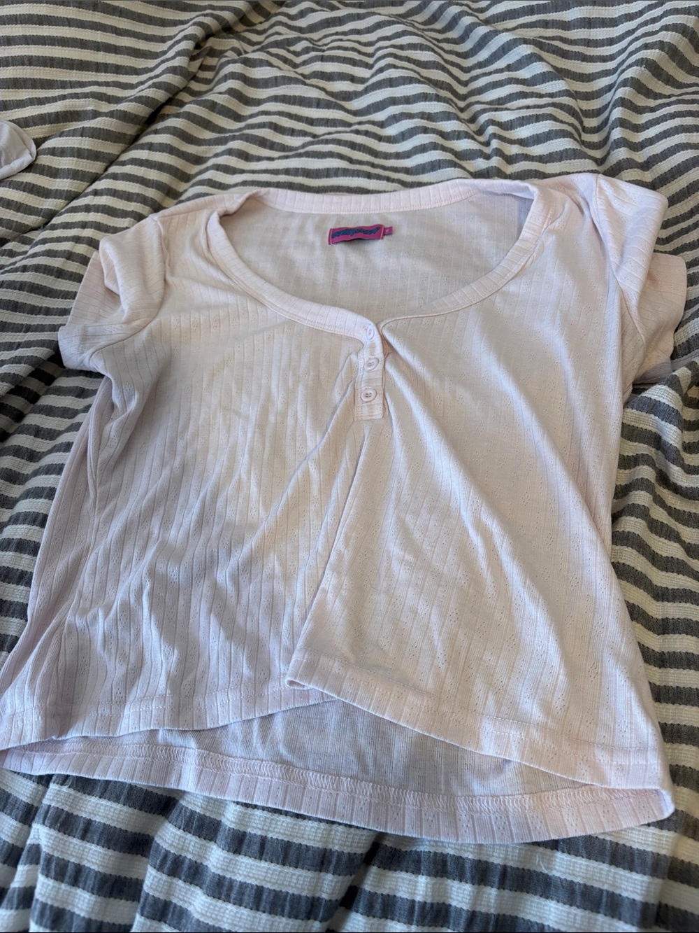 Edikted Light Pink Short Sleeve Scoop-Neck Knit Top
